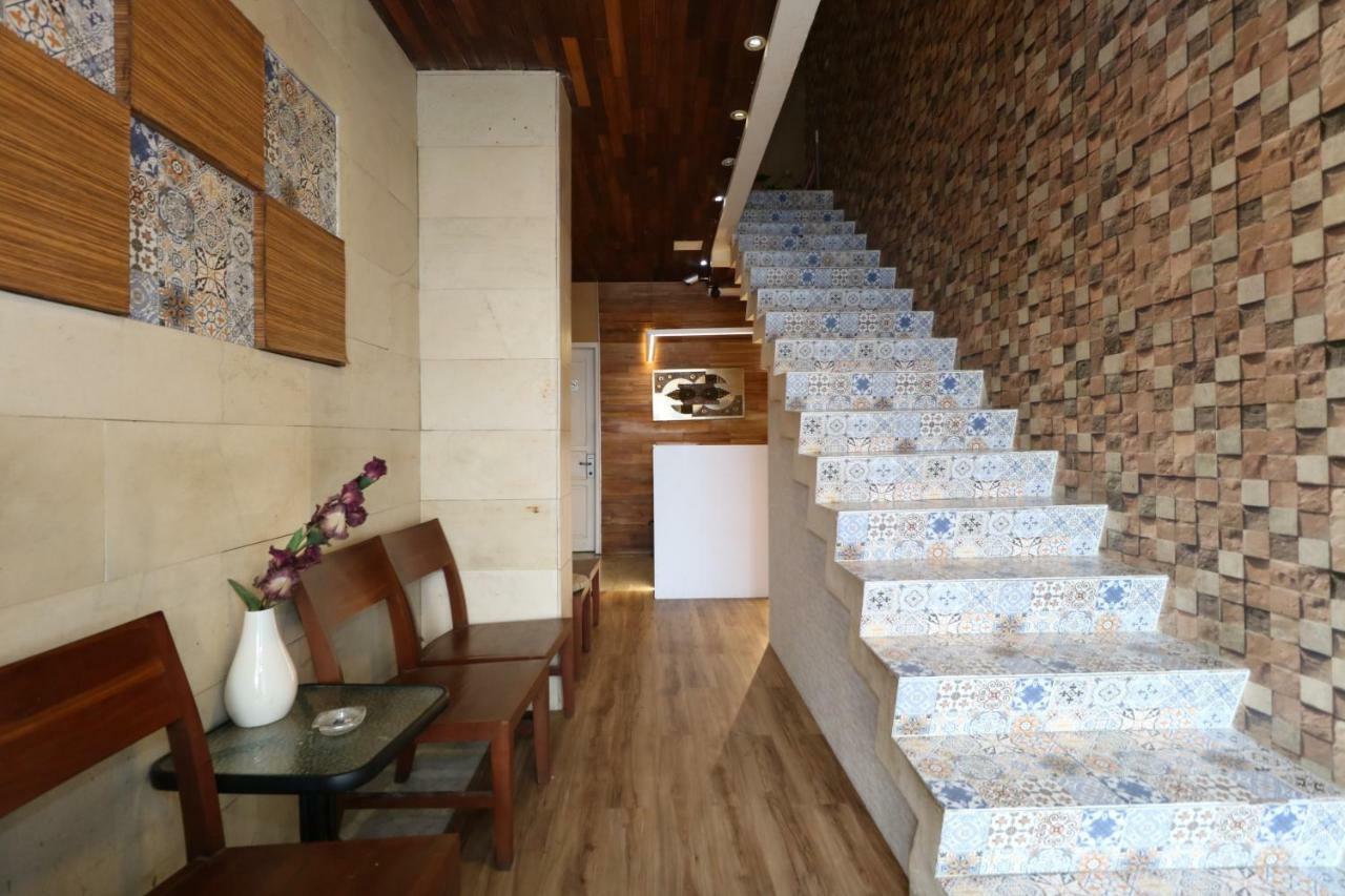Magnolia Hotel Jakarta Exterior photo